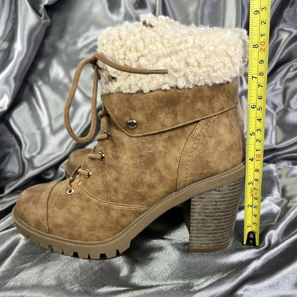 GBG G by Guess Boots Women Sz 9.5 M Brown 4” Heel Lace Up Chunky Lug Fur Booties